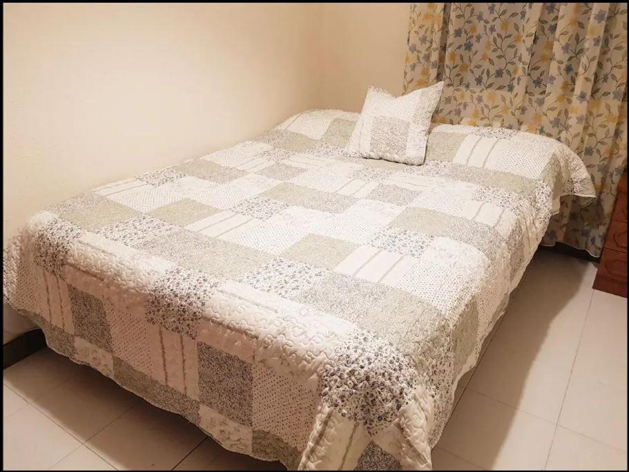 Private Room With Shared Bathroom Salamanca Exterior foto
